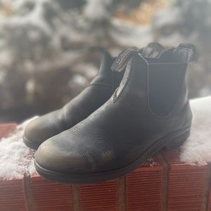 Black Blundstone Boots
